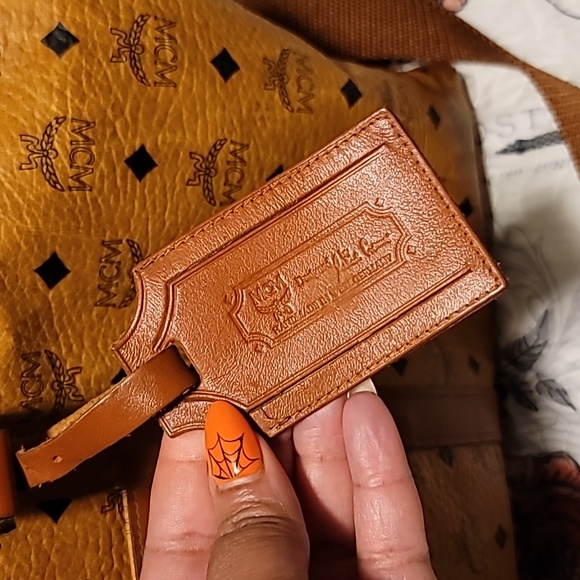 💕Vintage MCM Duffle Bag w/ Luggage Tag💕 - Picture 6 of 17